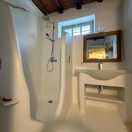 Villa 3 Bd Stonehouse With Swimming Pool *