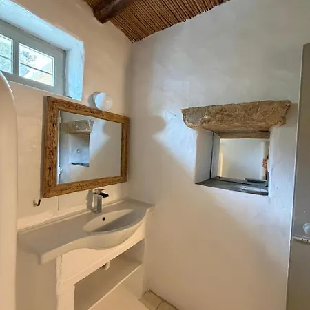 וילה 3 Bd Stonehouse With Swimming Pool *