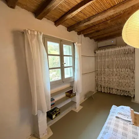 3 Bd Stonehouse With Swimming Pool וילה
