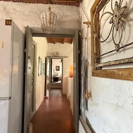 3 Bd Stonehouse With Swimming Pool *