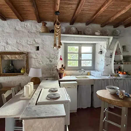 3 Bd Stonehouse With Swimming Pool וילה