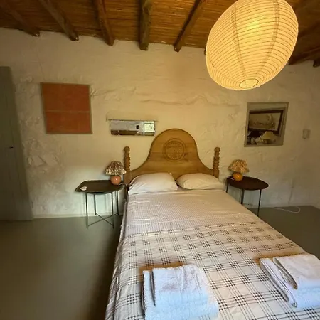 וילה 3 Bd Stonehouse With Swimming Pool *