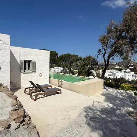 3 Bd Stonehouse With Swimming Pool *
